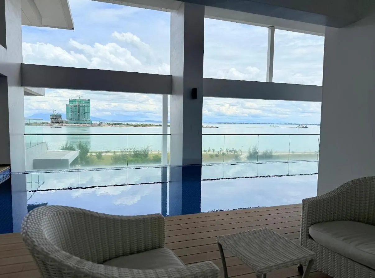 Sunrise Gurney By Iz Apartman George Town  Malajzia