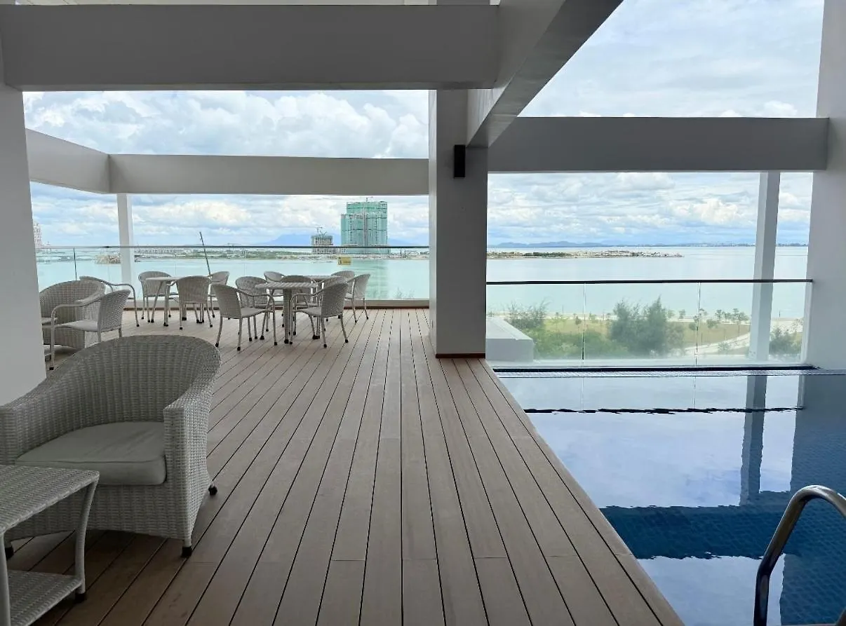Sunrise Gurney By Iz Apartman George Town